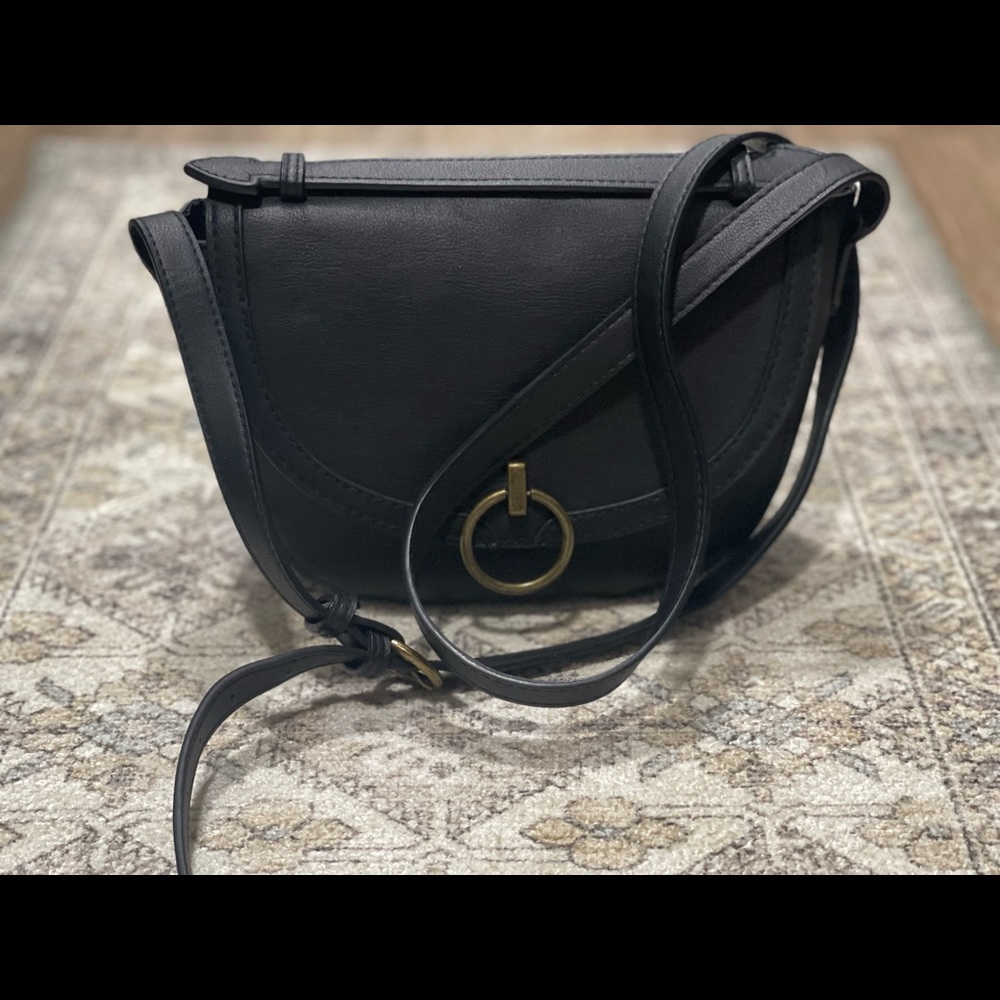 Black Crossbody Purse!